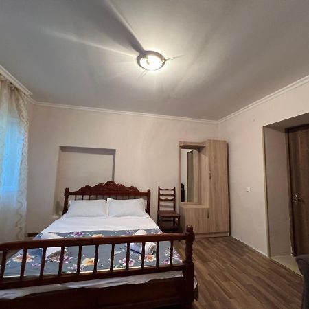 Cozy Apartment In The Centre Of 쿠타이시 외부 사진