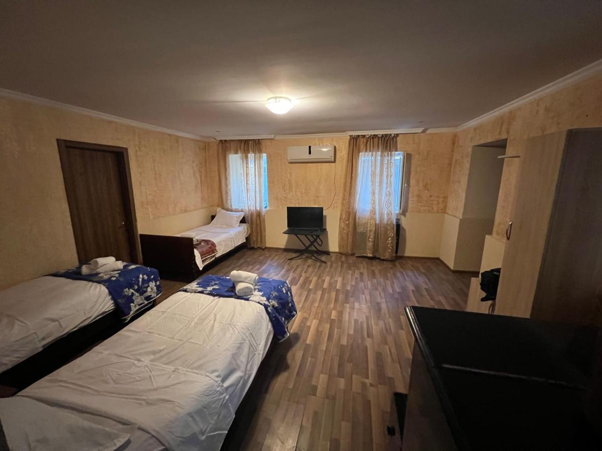 Cozy Apartment In The Centre Of 쿠타이시 외부 사진