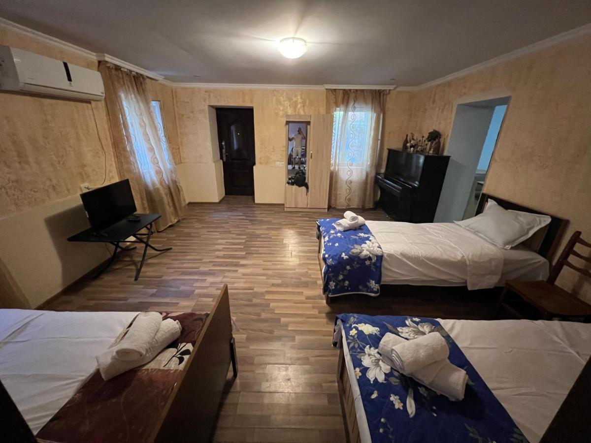 Cozy Apartment In The Centre Of 쿠타이시 외부 사진