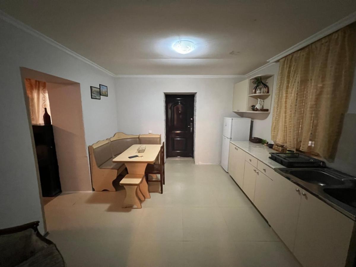 Cozy Apartment In The Centre Of 쿠타이시 외부 사진