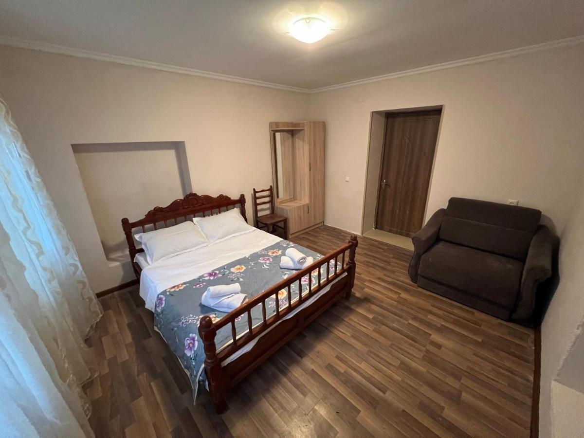 Cozy Apartment In The Centre Of 쿠타이시 외부 사진